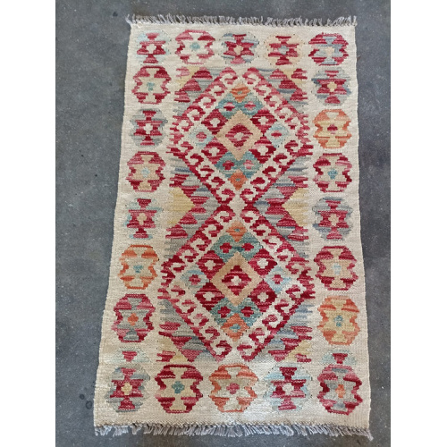 Kilim alfombra pequena 58 x 97 cm